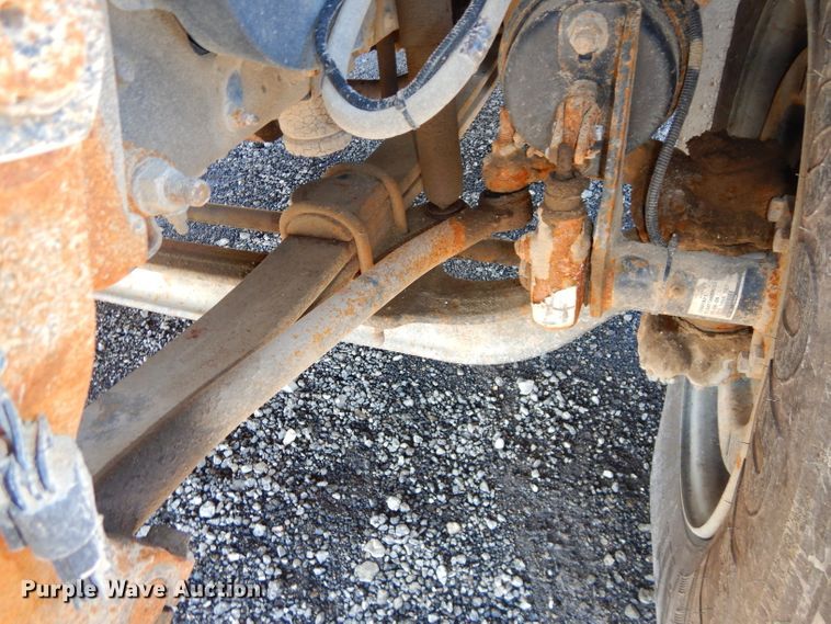 image for item DH4349 2006 Chevrolet C7500  bucket truck