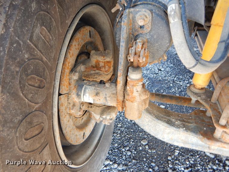 image for item DH4349 2006 Chevrolet C7500  bucket truck