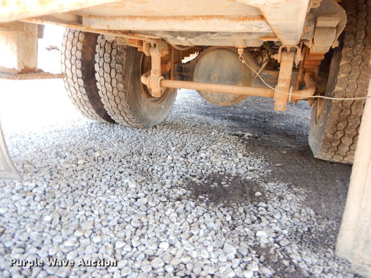 image for item DH4349 2006 Chevrolet C7500  bucket truck