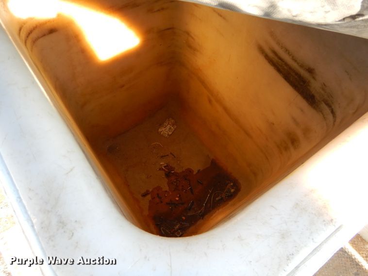 image for item DH4349 2006 Chevrolet C7500  bucket truck