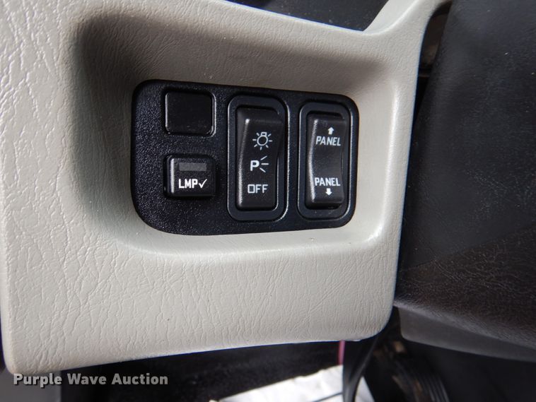 image for item DJ0367 2009 International 4300  dump truck