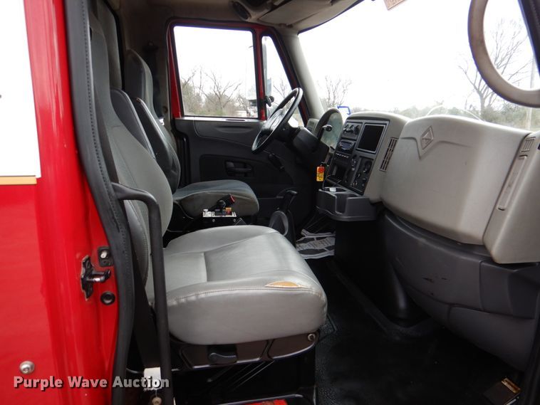 image for item DJ0367 2009 International 4300  dump truck