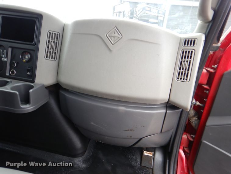 image for item DJ0367 2009 International 4300  dump truck