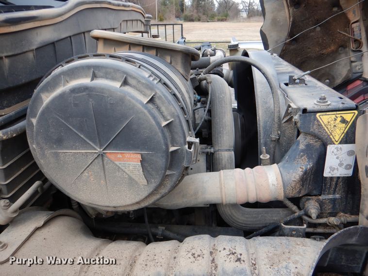 image for item DJ0367 2009 International 4300  dump truck