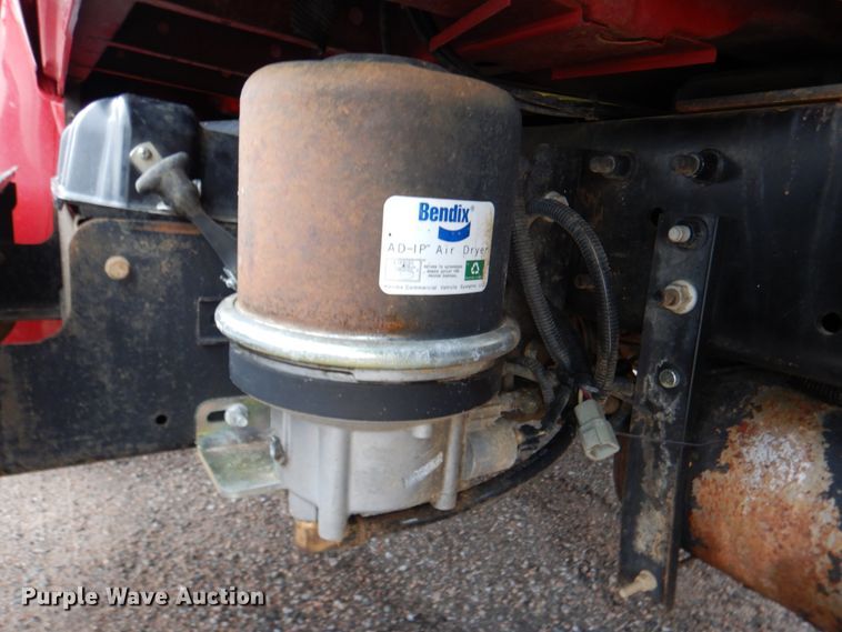 image for item DJ0367 2009 International 4300  dump truck