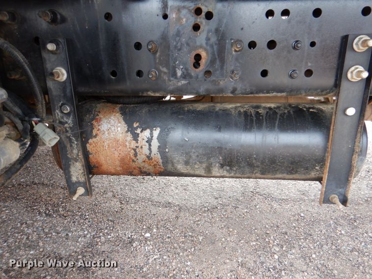 image for item DJ0367 2009 International 4300  dump truck