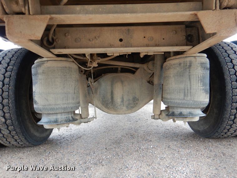 image for item DJ0367 2009 International 4300  dump truck