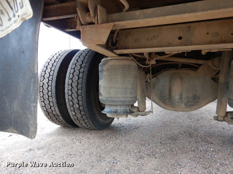 image for item DJ0367 2009 International 4300  dump truck