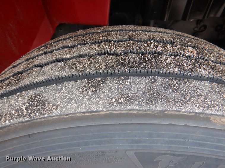 image for item DJ0367 2009 International 4300  dump truck