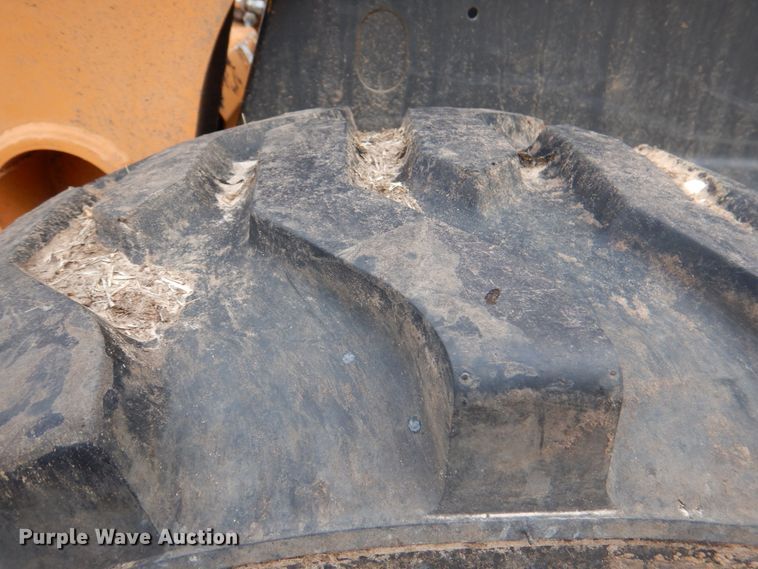 image for item DJ0369 2005 Case 440  skid steer loader