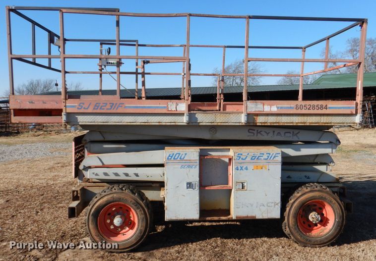 image for item DJ0372 1996 Skyjack SJ8231F  scissor lift