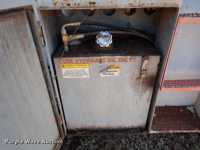 image for item DJ0372 1996 Skyjack SJ8231F  scissor lift