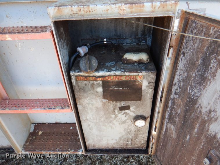 image for item DJ0372 1996 Skyjack SJ8231F  scissor lift