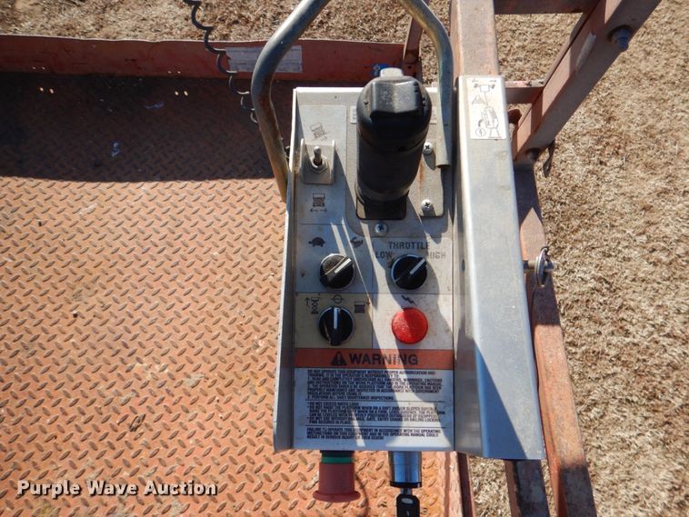 image for item DJ0372 1996 Skyjack SJ8231F  scissor lift