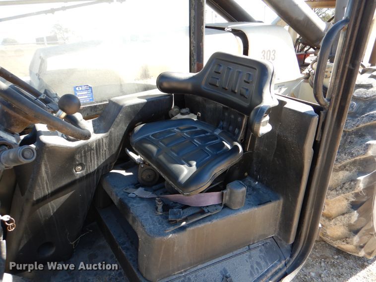 image for item DJ0761 2008 Ingersoll Rand VR-1044C  telehandler