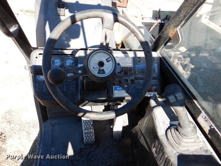 image for item DJ0761 2008 Ingersoll Rand VR-1044C  telehandler