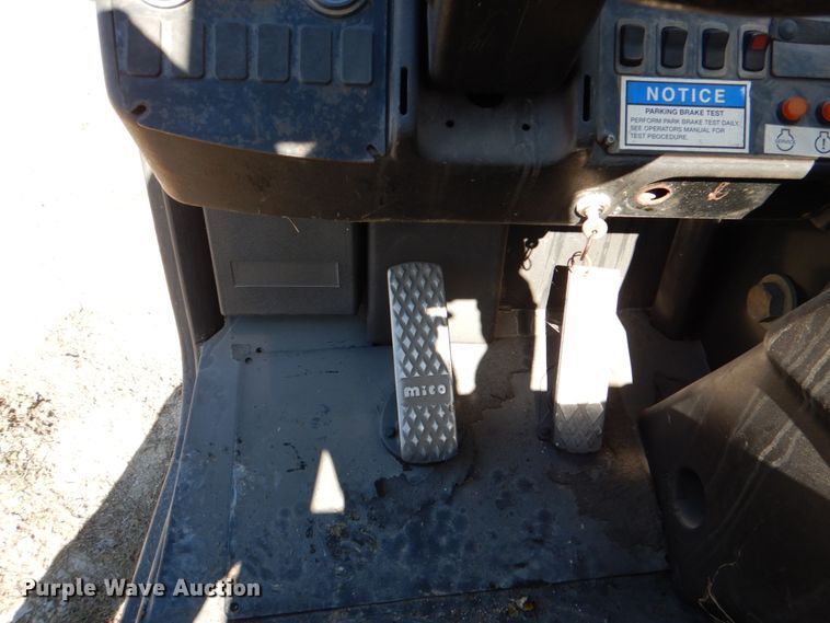 image for item DJ0761 2008 Ingersoll Rand VR-1044C  telehandler