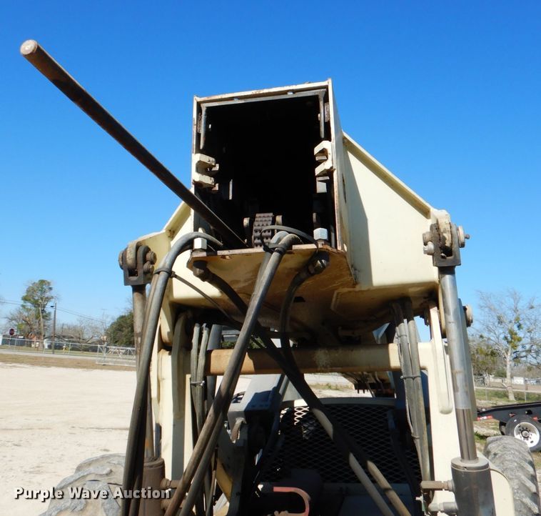 image for item DJ0761 2008 Ingersoll Rand VR-1044C  telehandler