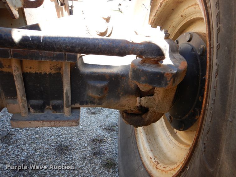 image for item DJ0761 2008 Ingersoll Rand VR-1044C  telehandler