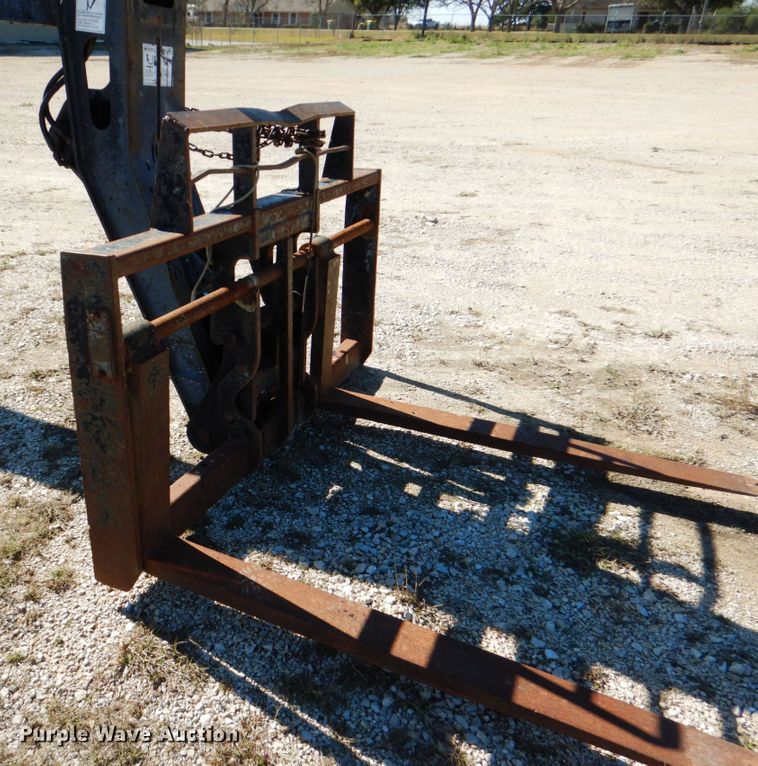 image for item DJ0761 2008 Ingersoll Rand VR-1044C  telehandler