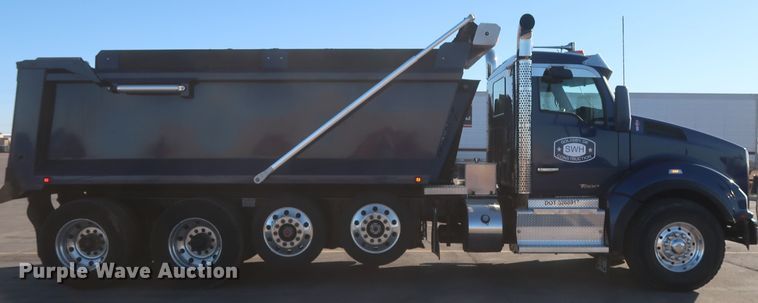 image for item DJ1824 2015 Kenworth T880  dump truck