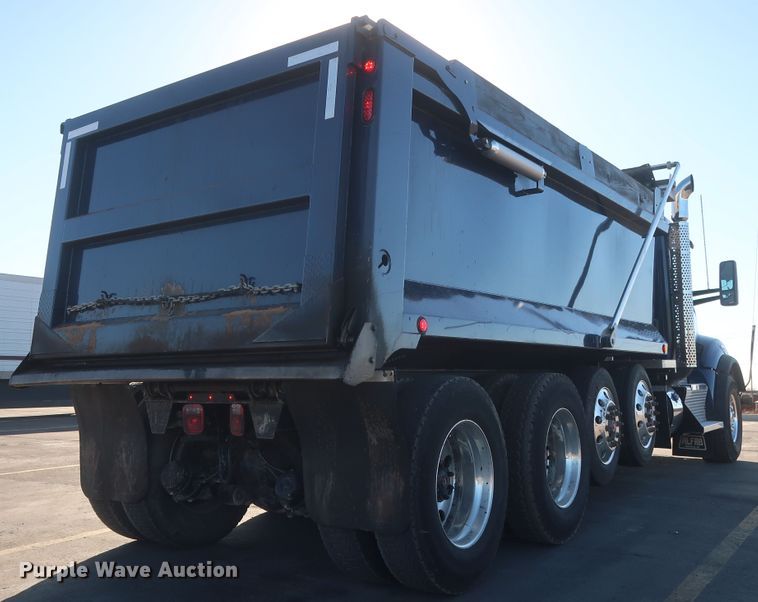 image for item DJ1824 2015 Kenworth T880  dump truck