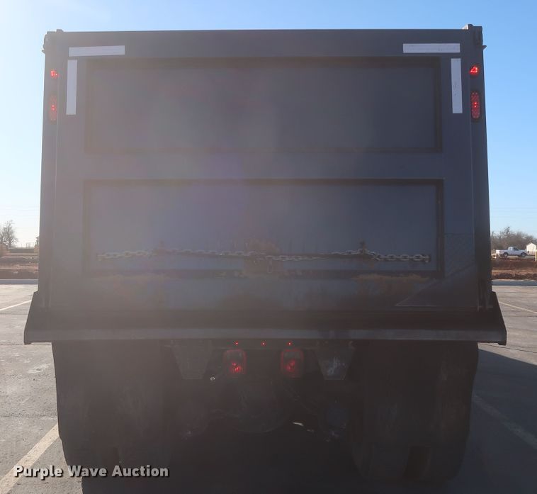image for item DJ1824 2015 Kenworth T880  dump truck