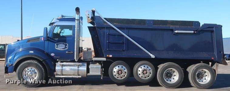 image for item DJ1824 2015 Kenworth T880  dump truck