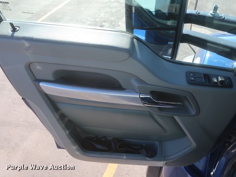 image for item DJ1824 2015 Kenworth T880  dump truck