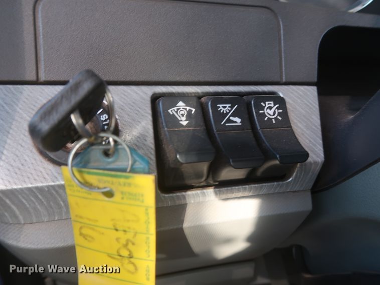 image for item DJ1824 2015 Kenworth T880  dump truck