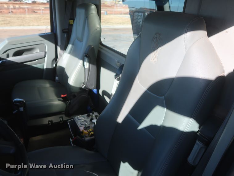 image for item DJ1824 2015 Kenworth T880  dump truck