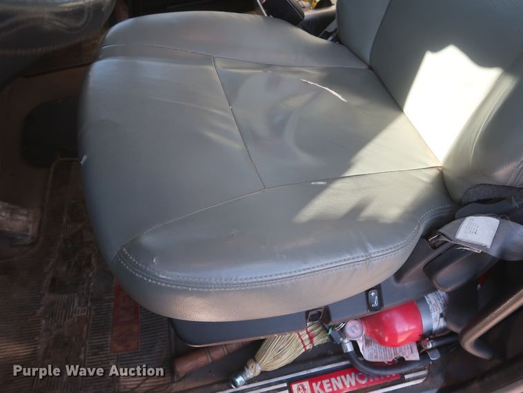 image for item DJ1824 2015 Kenworth T880  dump truck