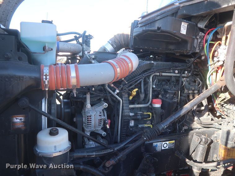 image for item DJ1824 2015 Kenworth T880  dump truck