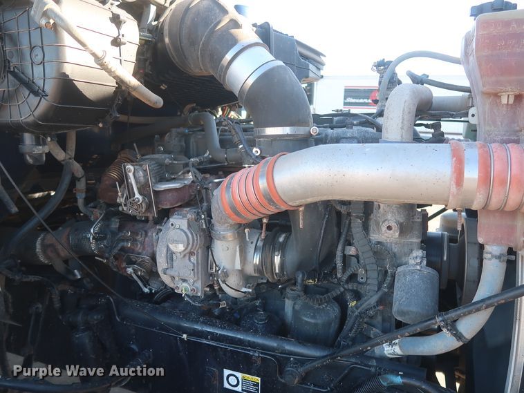 image for item DJ1824 2015 Kenworth T880  dump truck