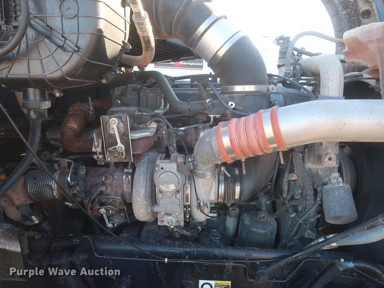 image for item DJ1824 2015 Kenworth T880  dump truck