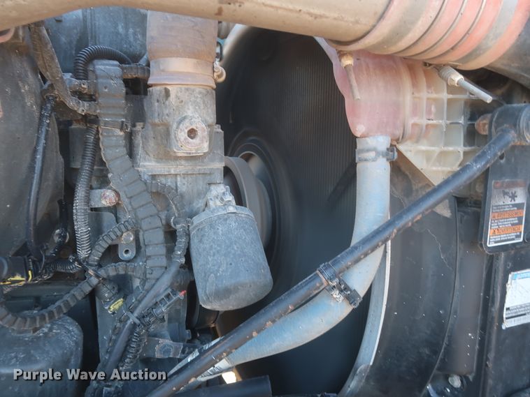 image for item DJ1824 2015 Kenworth T880  dump truck