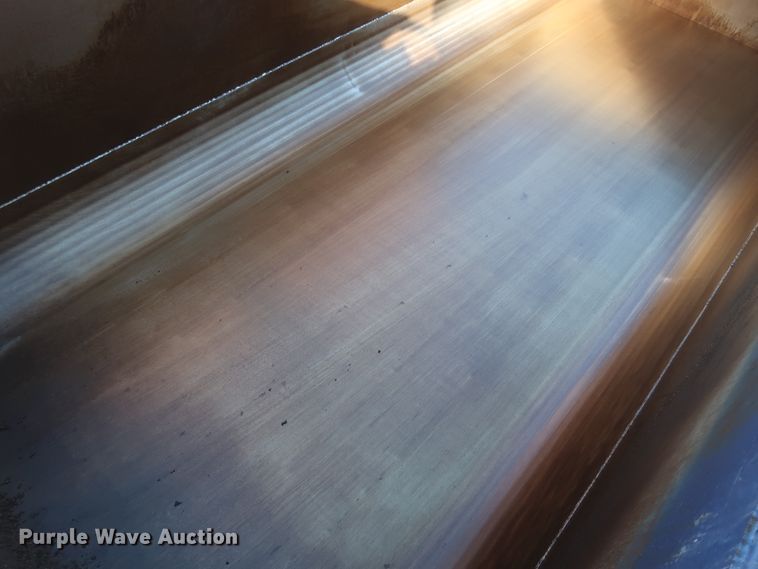 image for item DJ1824 2015 Kenworth T880  dump truck