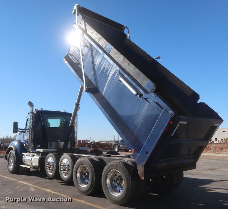 image for item DJ1824 2015 Kenworth T880  dump truck