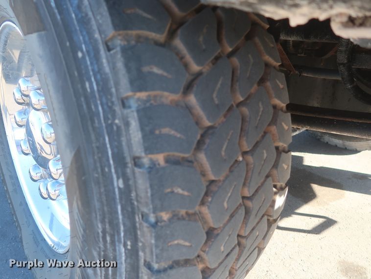 image for item DJ1824 2015 Kenworth T880  dump truck