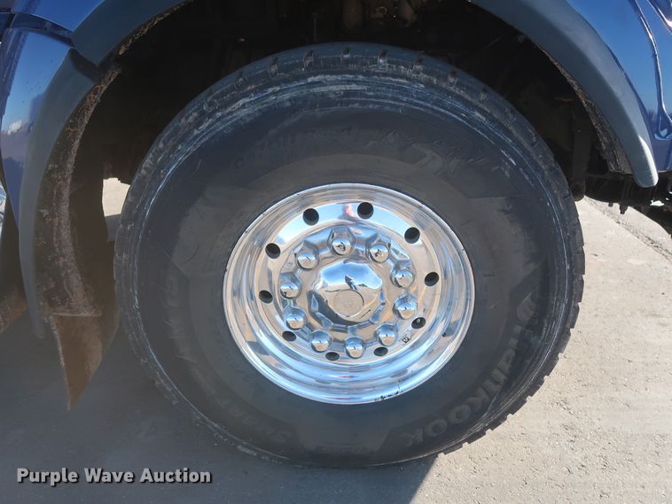 image for item DJ1824 2015 Kenworth T880  dump truck