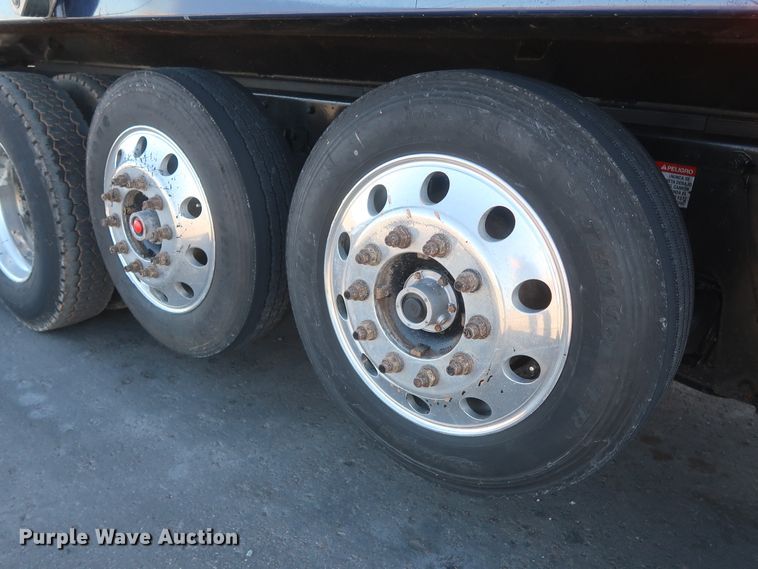 image for item DJ1824 2015 Kenworth T880  dump truck