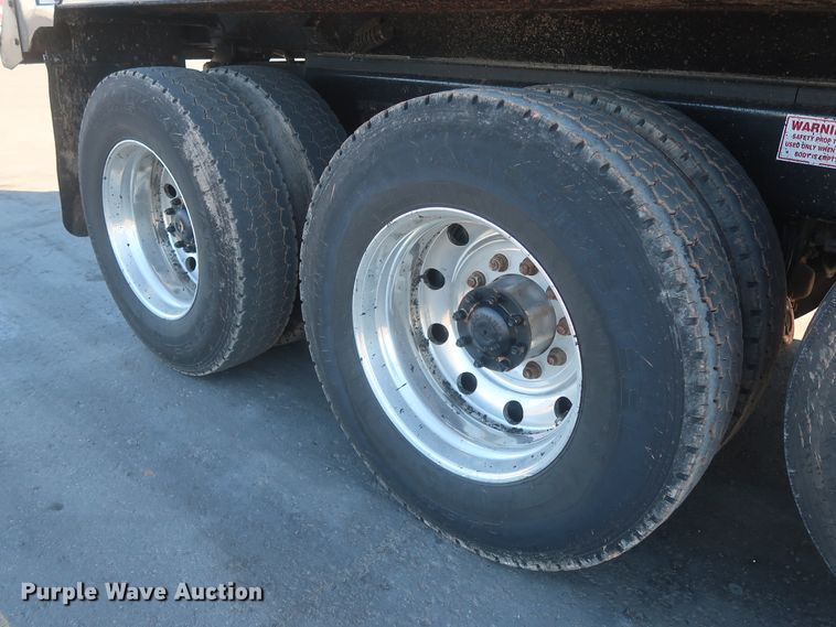 image for item DJ1824 2015 Kenworth T880  dump truck