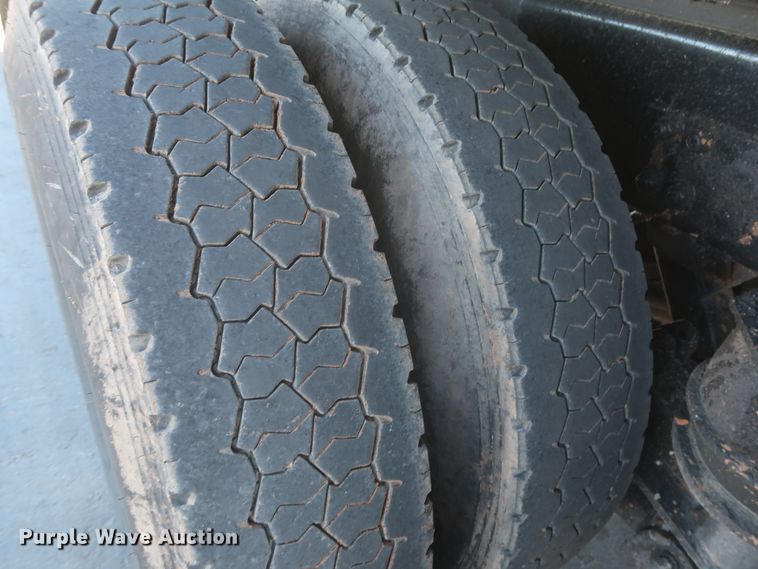 image for item DJ1824 2015 Kenworth T880  dump truck