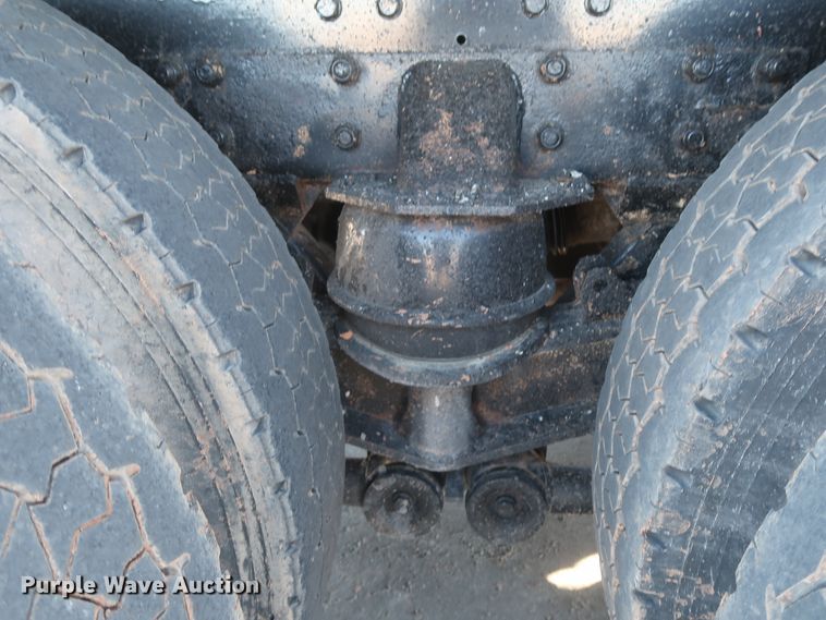 image for item DJ1824 2015 Kenworth T880  dump truck