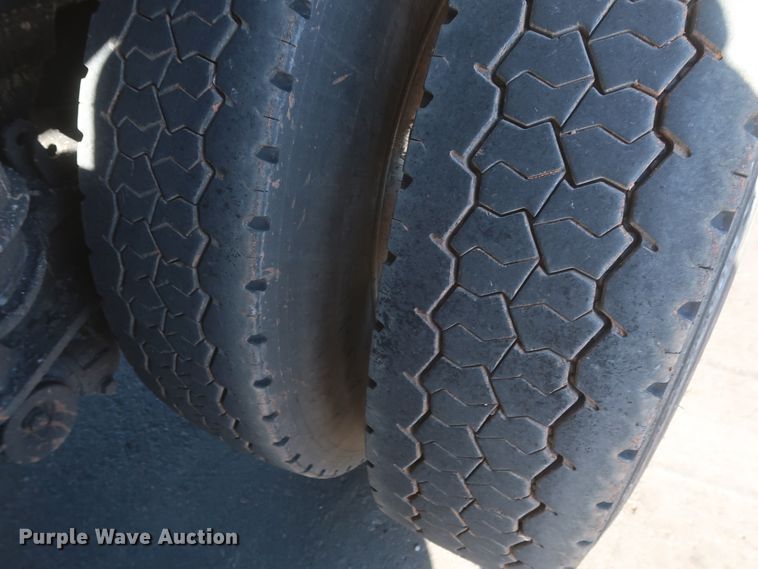 image for item DJ1824 2015 Kenworth T880  dump truck