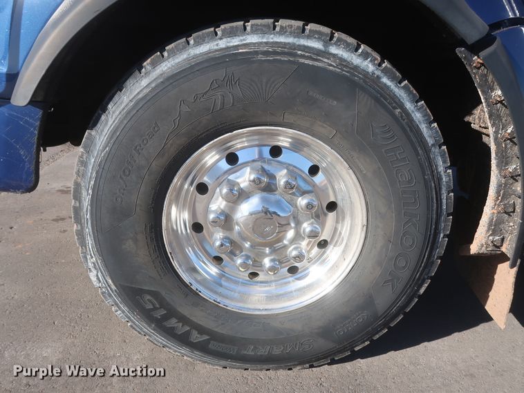 image for item DJ1824 2015 Kenworth T880  dump truck