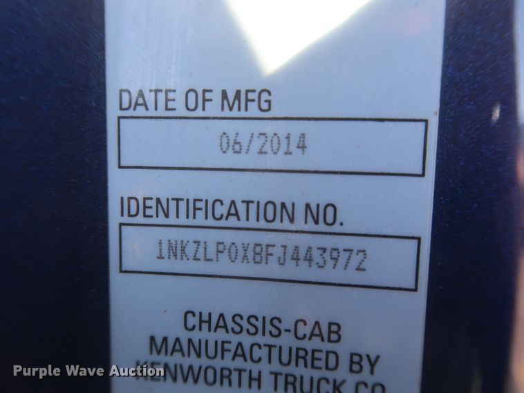 image for item DJ1824 2015 Kenworth T880  dump truck