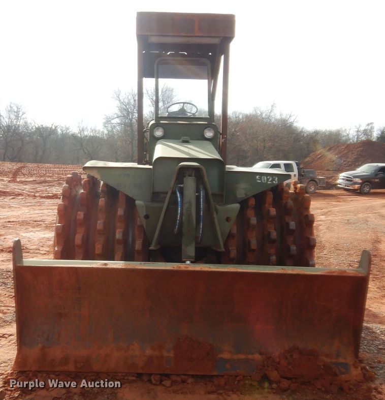 image for item DJ2163 1977 Bomag K300  landfill compactor