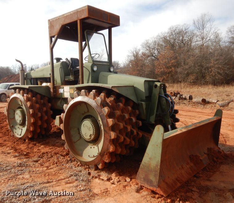 image for item DJ2163 1977 Bomag K300  landfill compactor