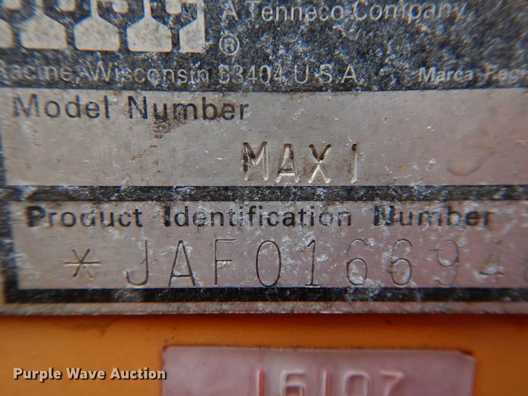 image for item DJ4860 1995 Case Maxi Sneaker  cable plow